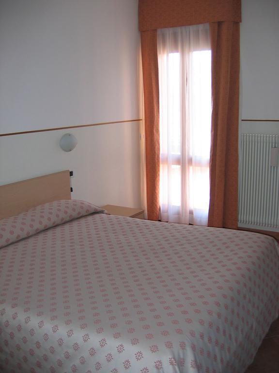 Hotel Da Si-Si Gemona del Friuli Zimmer foto